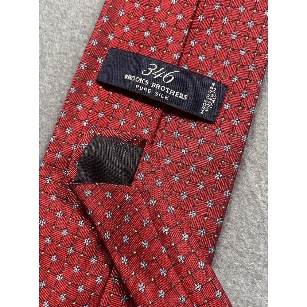 346 Brooks Brothers Tie Floral Geometric Red Blue Silk Textured Print Made In US
